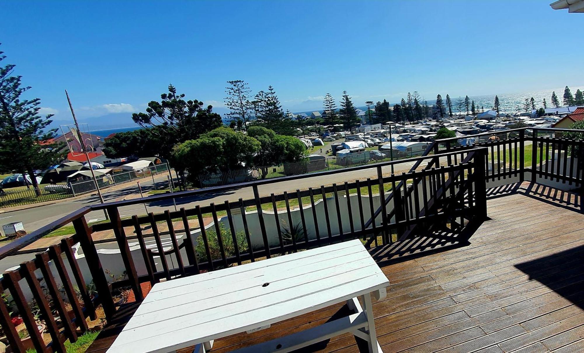 Point Village Hotel And Self Catering Mossel Bay Exterior foto