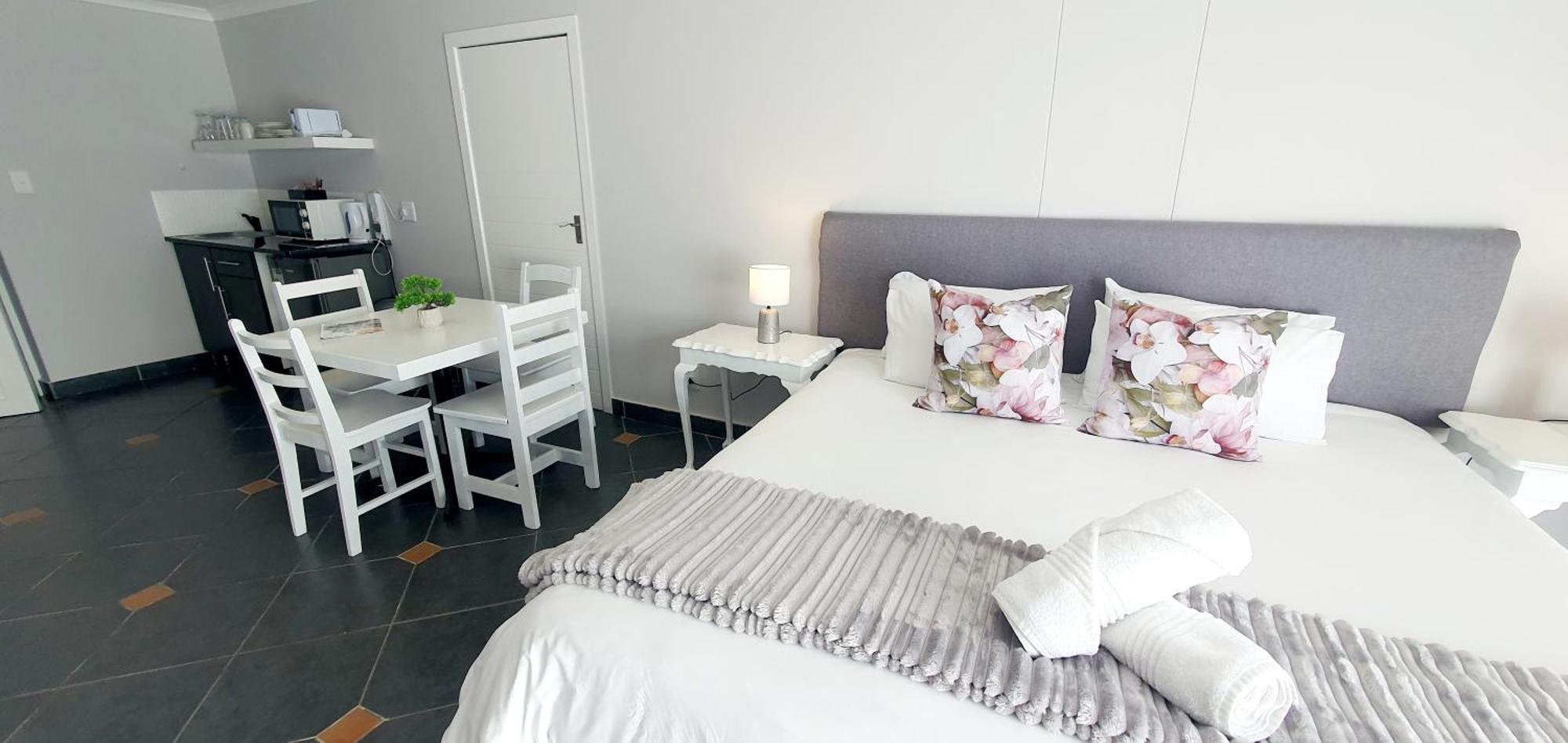 Point Village Hotel And Self Catering Mossel Bay Exterior foto